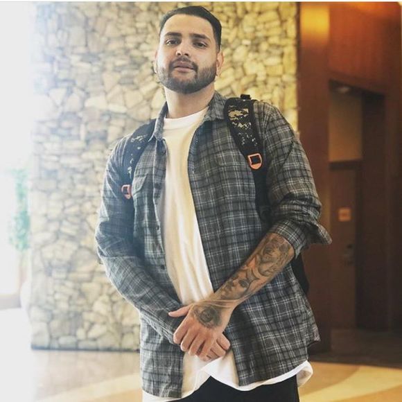 Meet your Posher, Christopher - Picture 1 of 1